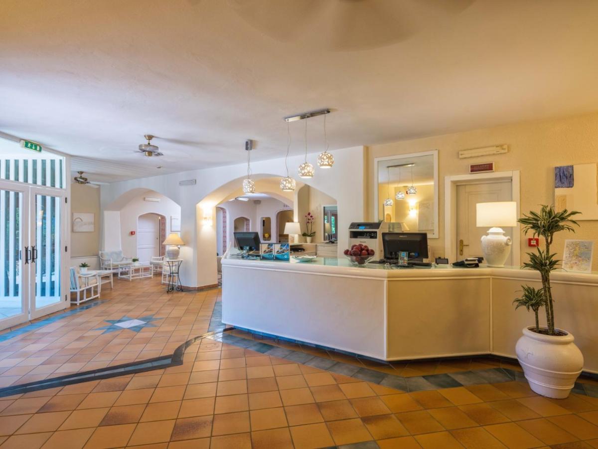 סן פנטלאו Hotel Rocce Sarde מראה חיצוני תמונה