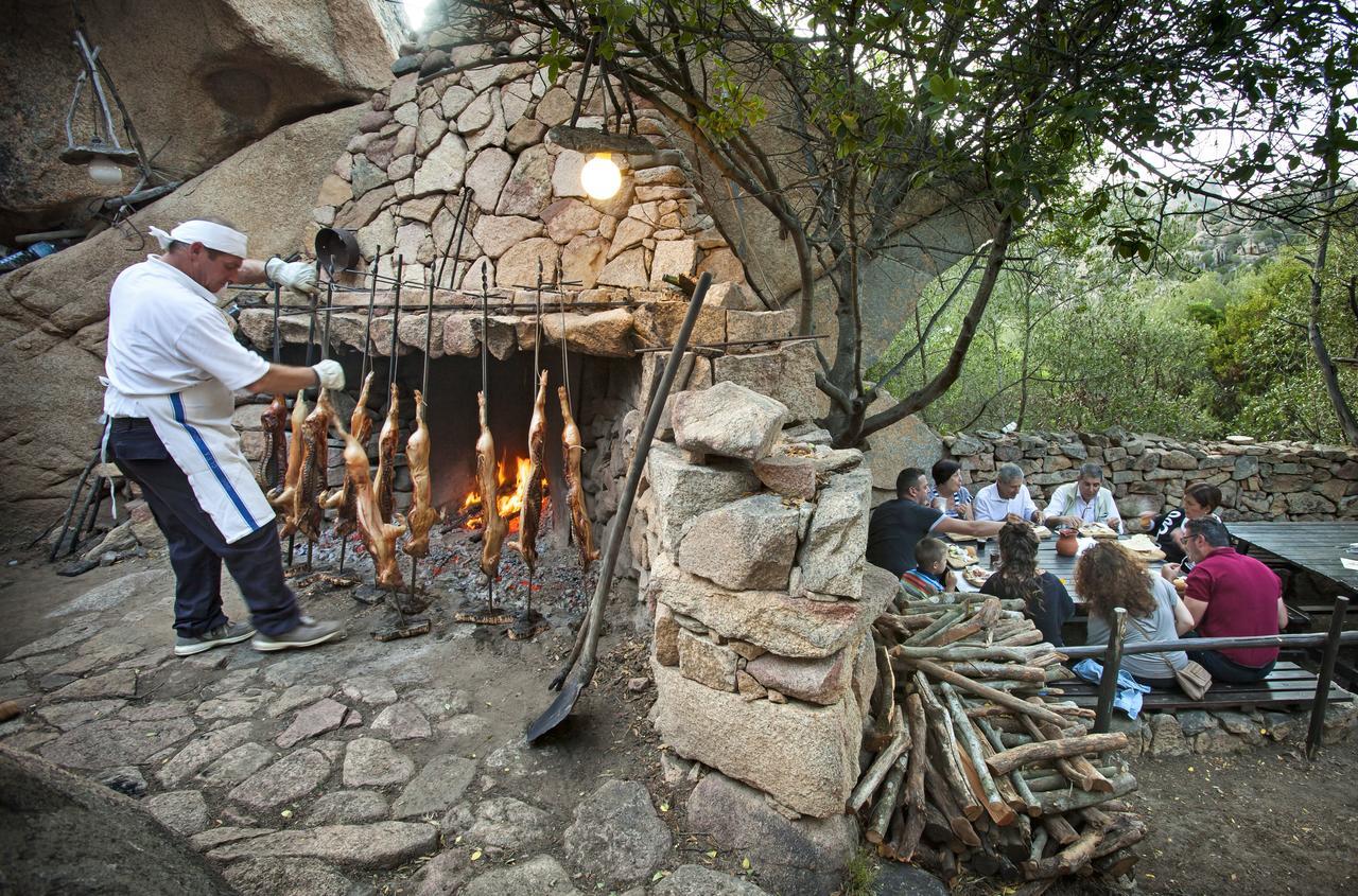 סן פנטלאו Hotel Rocce Sarde מראה חיצוני תמונה