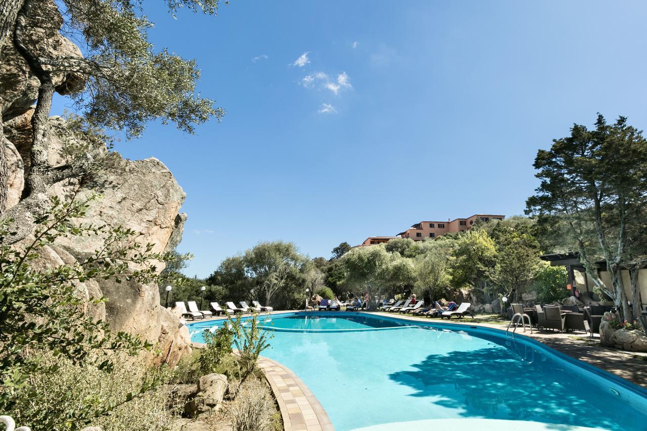 סן פנטלאו Hotel Rocce Sarde מראה חיצוני תמונה